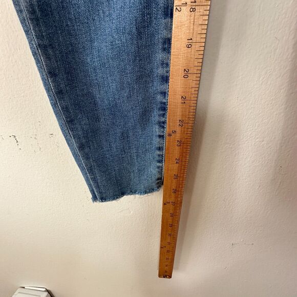 Good American Blue Good Legs Cropped Mid-Rise Body Hug Booty Shaping Raw Hem 28 - Picture 9 of 15